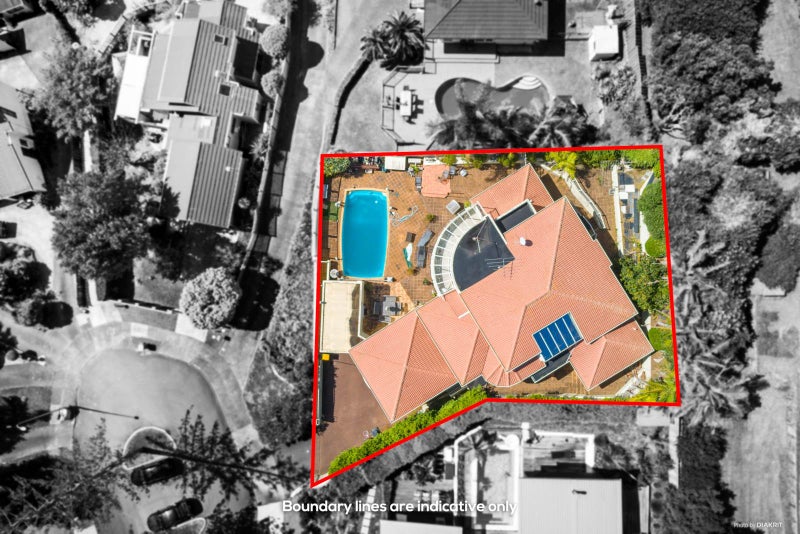 9 Trident Place, Shelly Park, Auckland - Carousel 1