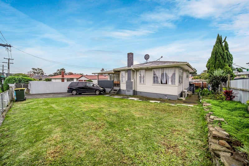 4 Dairy Road, Otara, Auckland - Carousel 1