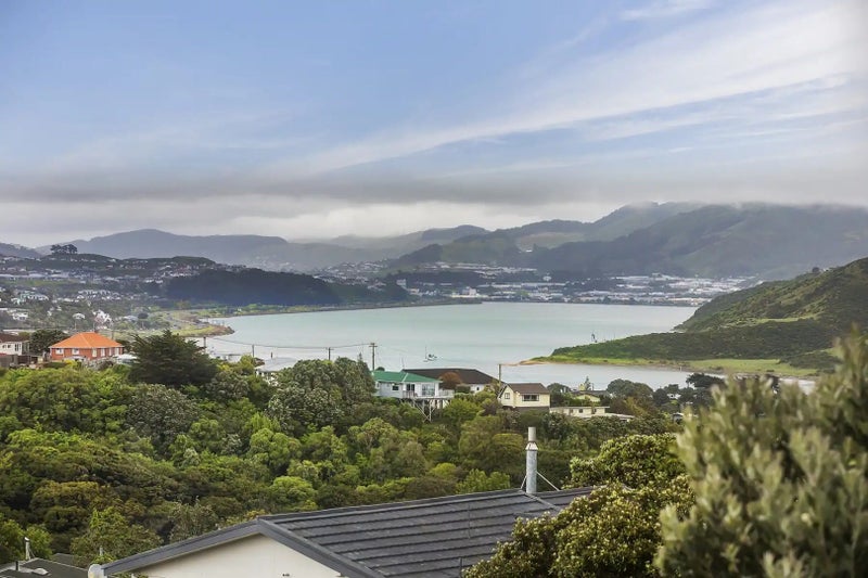 15 Truro Road, Camborne, Porirua - Carousel 2