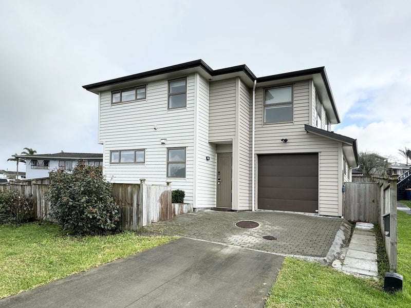 6A St Catherine Crescent, West Harbour, Auckland - Carousel 1