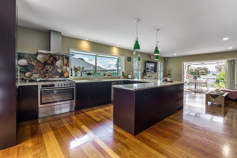 57A Mcintyre Road, Mangere Bridge, Auckland - Carousel 2