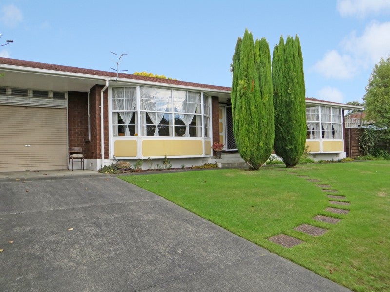 5 Stillwater Place, Westbrook, Palmerston North - Carousel 1