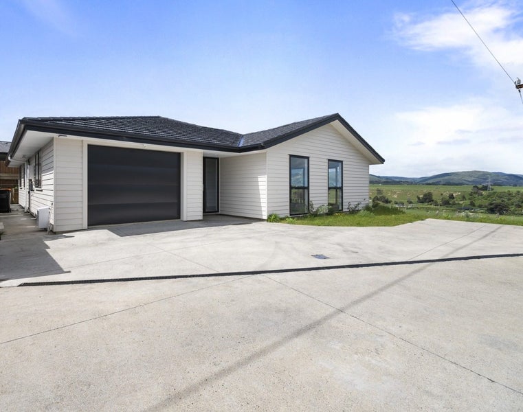 154B Pacific Drive, Fitzherbert, Palmerston North - Carousel 1