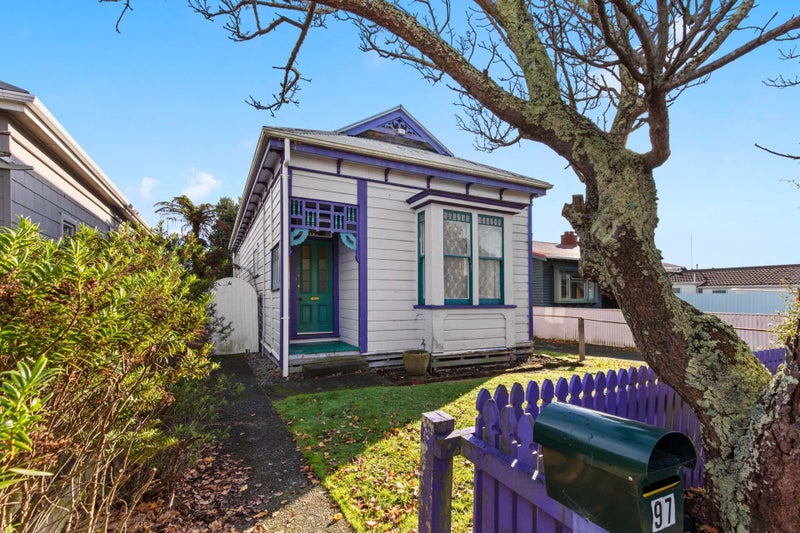 97 Church Street, West End, Palmerston North - Carousel 1
