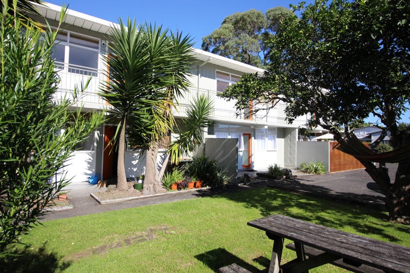 10B Graysons Lane, Mount Eden, Auckland - Carousel 7