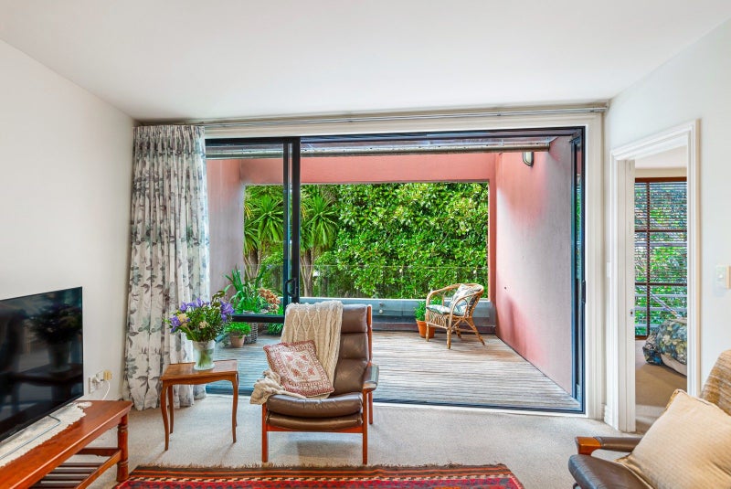 3/36 Victoria Road, Devonport, Auckland - Carousel 1