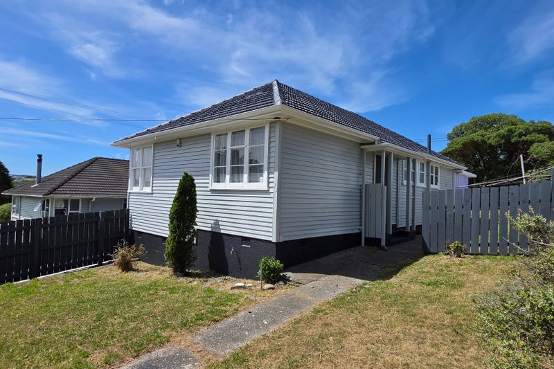 19 Gear Terrace, Ranui, Porirua - Carousel 1