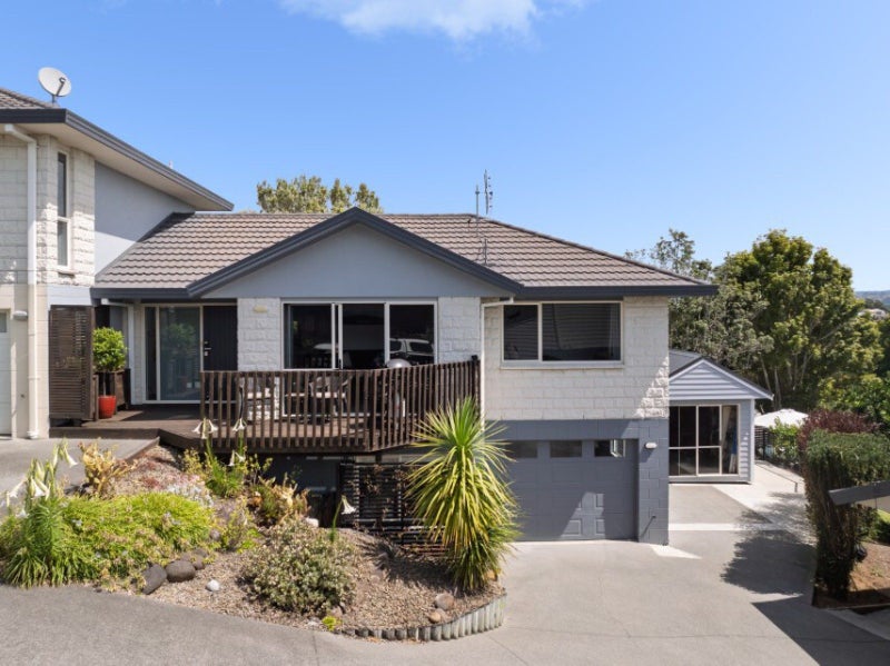 16 Highmore Place, Brookfield, Tauranga - Carousel 1