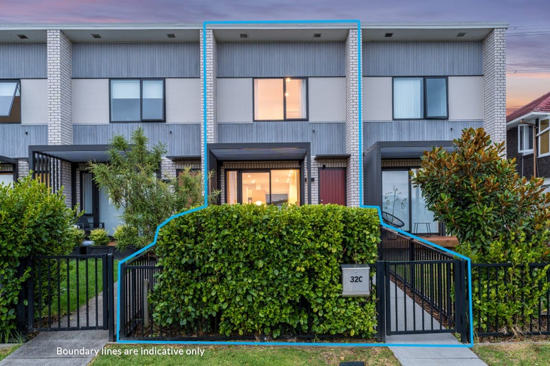 32C Titoki Street, Te Atatu Peninsula, Auckland - Carousel 1