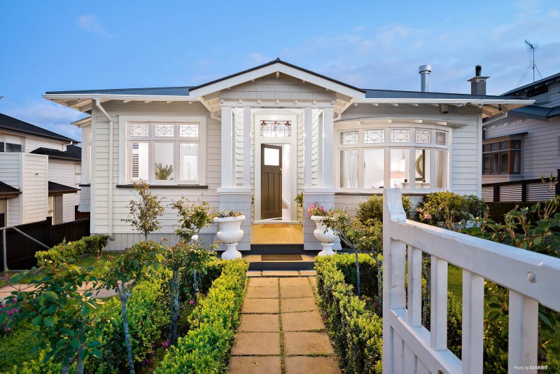 13 Adam Street, Greenlane, Auckland - Carousel 1
