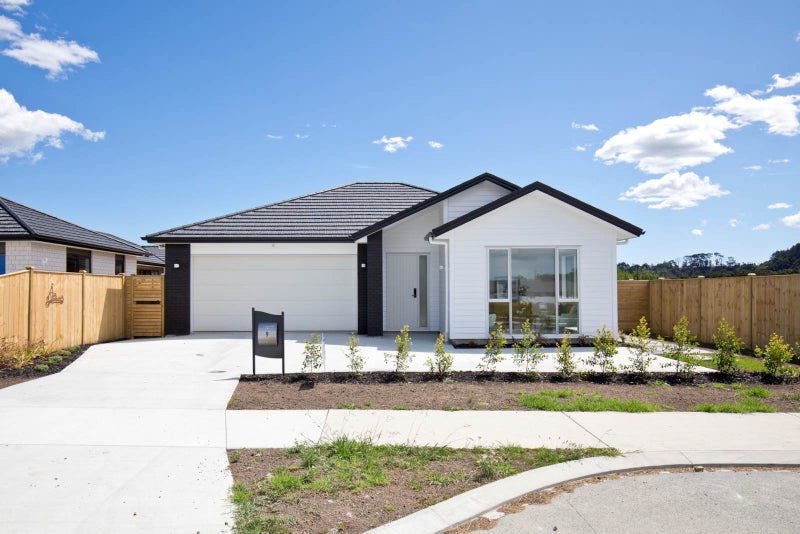 9 Len Ireland Drive, Kumeu - Carousel 24