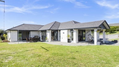 12 Church View Road, Waiau Pa, Pukekohe - Carousel 1
