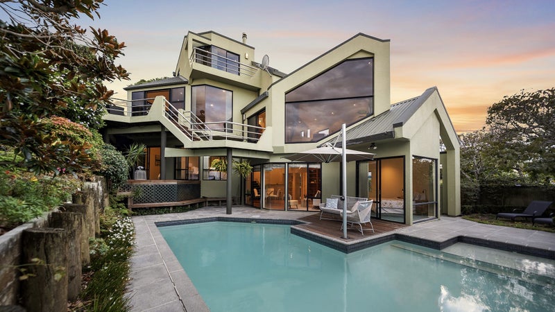 25 Bucklands Beach Road, Bucklands Beach, Auckland - Carousel 1