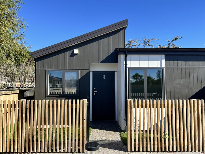 18/425 Dey Street, Hamilton East, Hamilton - Carousel 1