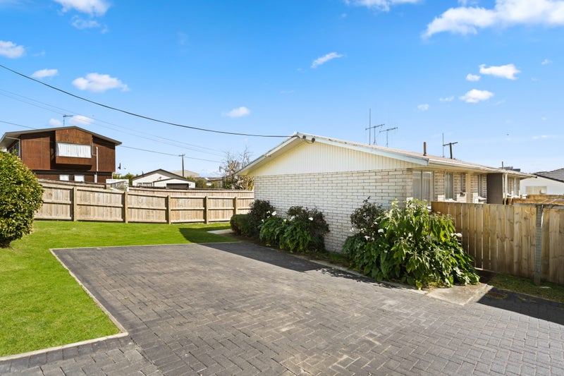 118 Tawa Street, Melville, Hamilton - Carousel 2