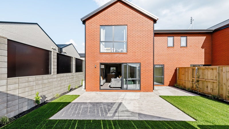 23 Kakariki Lane, Rototuna North, Hamilton - Carousel 1