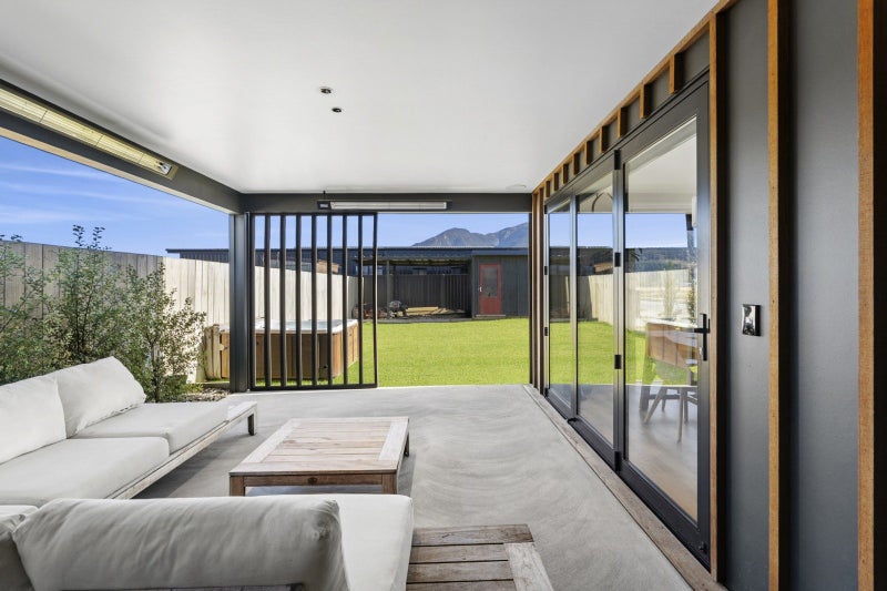 22 Dunn Street, Lake Hāwea - Carousel 2