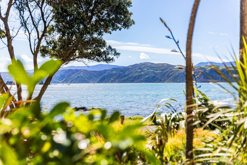 146 Breaker Bay Road, Breaker Bay, Wellington - Carousel 2