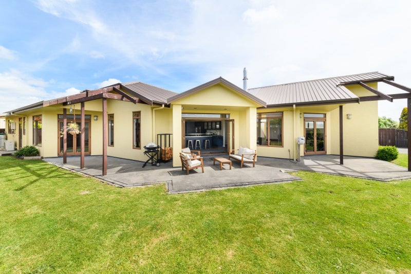 196 Kelvin Grove Road, Kelvin Grove, Palmerston North - Carousel 1