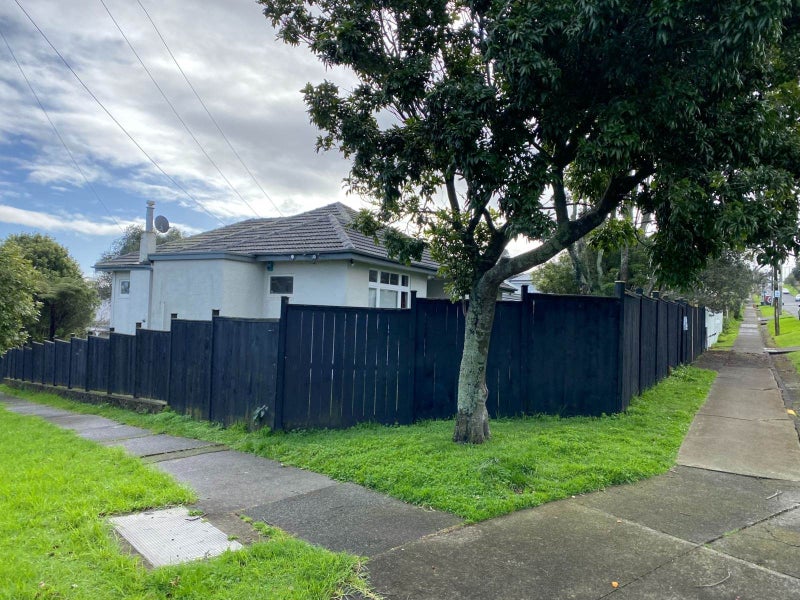 54 Cameron Street, Onehunga, Auckland - Carousel 24