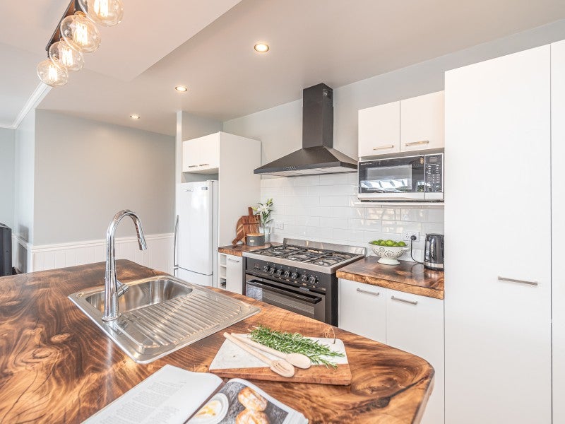 27 Halswell Street, Whanganui, Whanganui - Carousel 2