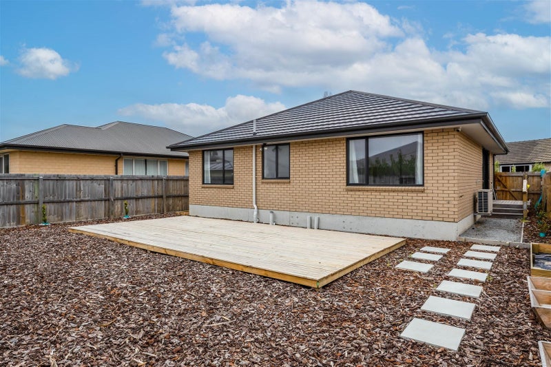 3 Youngston Lane, Woolston, Christchurch - Carousel 13