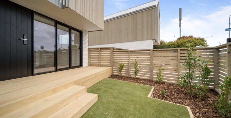 8/39 Pakuranga Road, Pakuranga, Auckland - Carousel 11