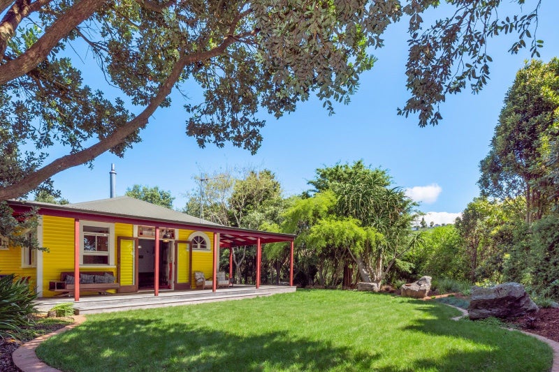 4F Penny Place, Welcome Bay, Tauranga - Carousel 1