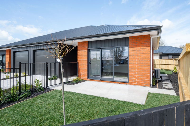27 Cotton Street, Saint Andrews, Hamilton - Carousel 1