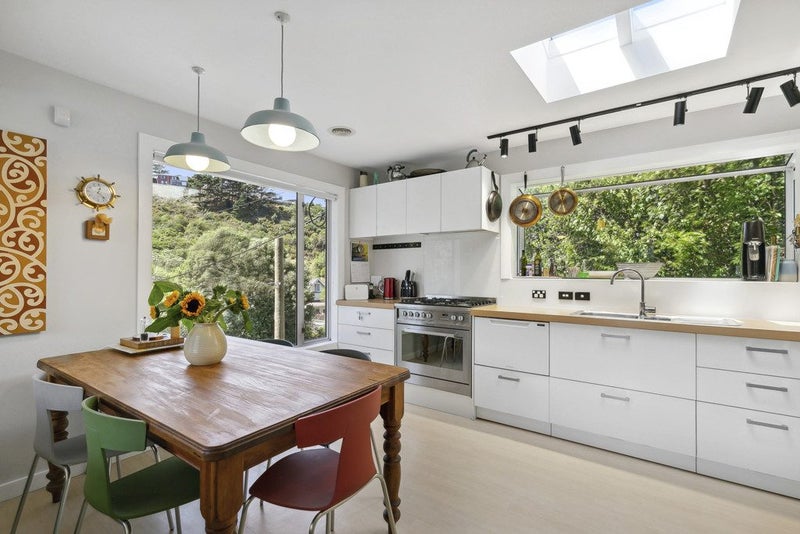 77 Happy Valley Road, Owhiro Bay, Wellington - Carousel 2