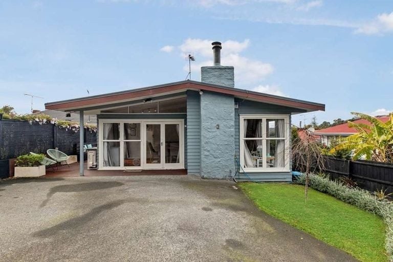 3 Bel Air Drive, Hillsborough, Auckland - Carousel 1