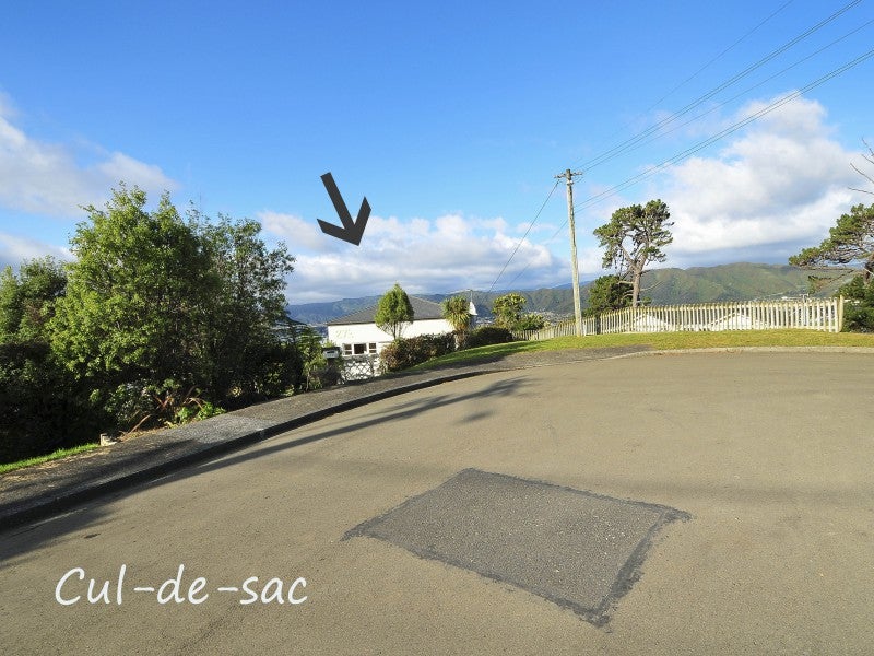 27 Miromiro Road, Normandale, Lower Hutt - Carousel 21