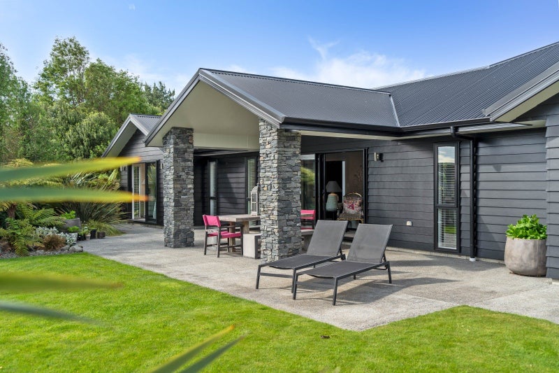 24 Gimson Street, Solway, Masterton - Carousel 1