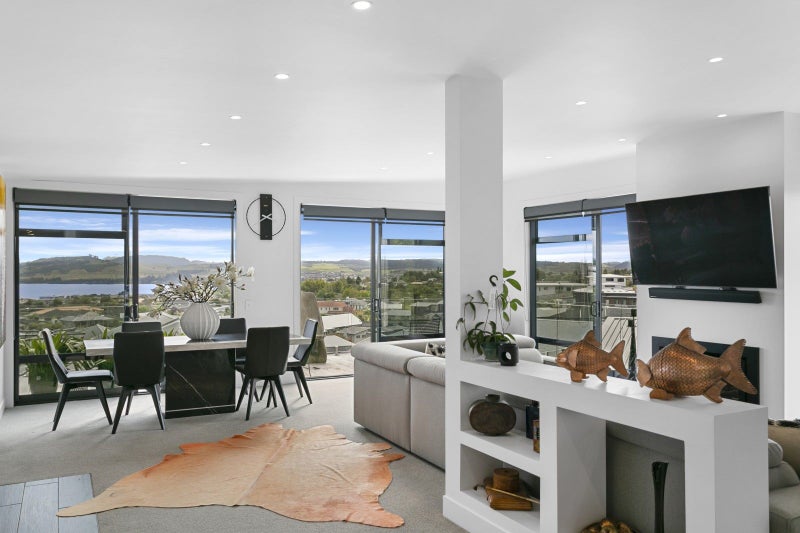 32 Coprosma Crescent, Waipahihi, Taupo - Carousel 2