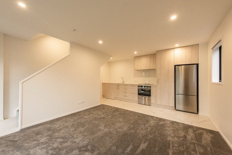 2/16 Biddle Crescent, Taita, Lower Hutt - Carousel 2