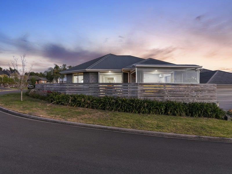 16 Benmore Crescent, Pyes Pa, Tauranga - Carousel 20