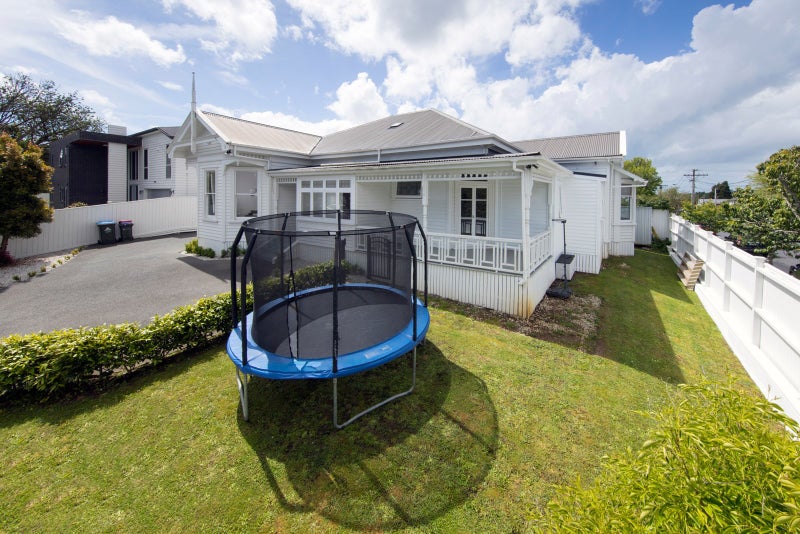 55 The Drive, Epsom, Auckland - Carousel 2