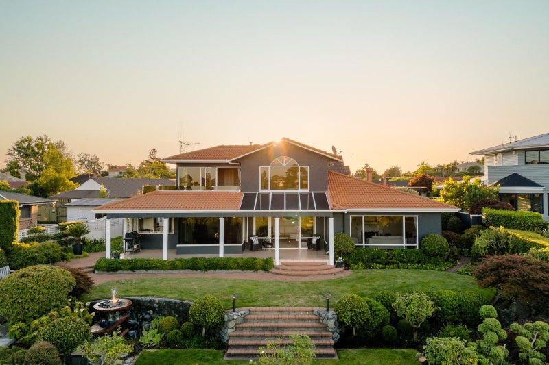 48 Beerescourt Road, Beerescourt, Hamilton - Carousel 1