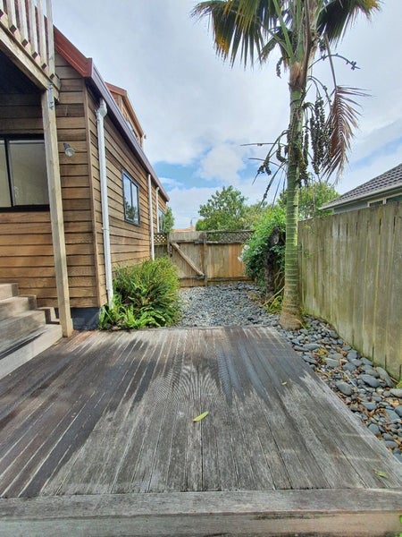 208B Riverside Avenue, Point England, Auckland - Carousel 19