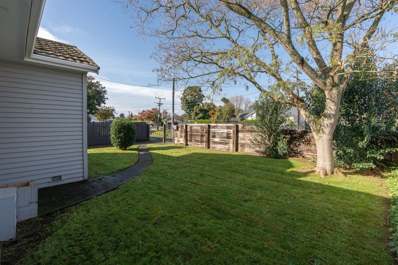 72 Rimu Street, Maeroa, Hamilton - Carousel 2