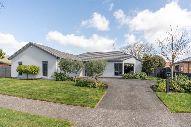 23 Lavenham Place, Rototuna North, Hamilton - Carousel 26