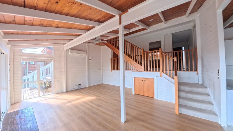 6 Fishermans Cove, Army Bay, Whangaparaoa - Carousel 1