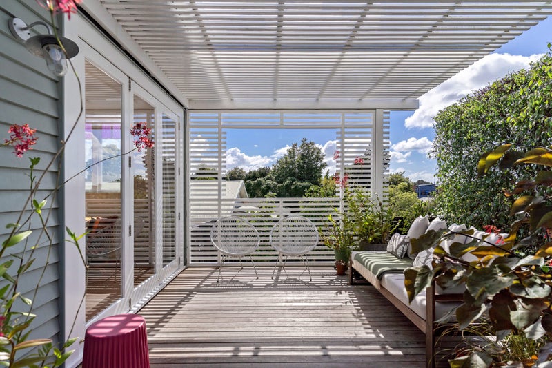 11 Nikau Street, New Lynn, Auckland - Carousel 1