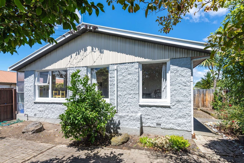 1/14 Gresford Street, Edgeware, Christchurch - Carousel 1