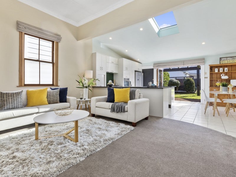 17 Beach Street, Petone, Lower Hutt - Carousel 2