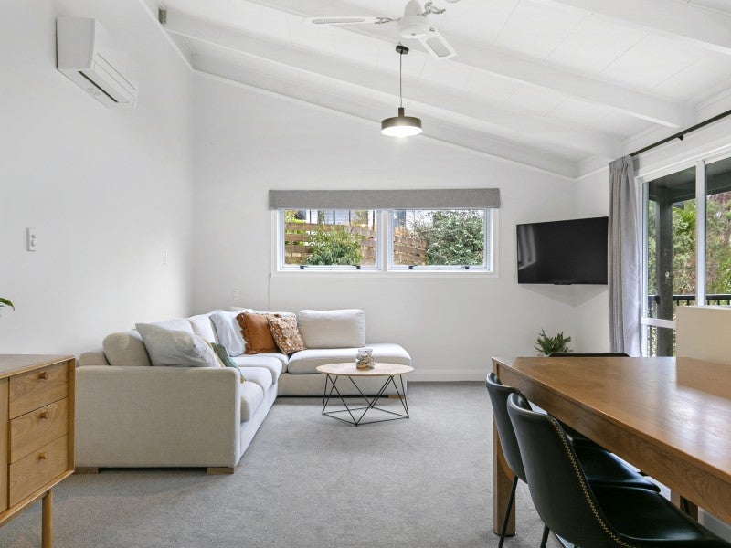 2/64 Matuku Street, Two Mile Bay, Taupō - Carousel 2