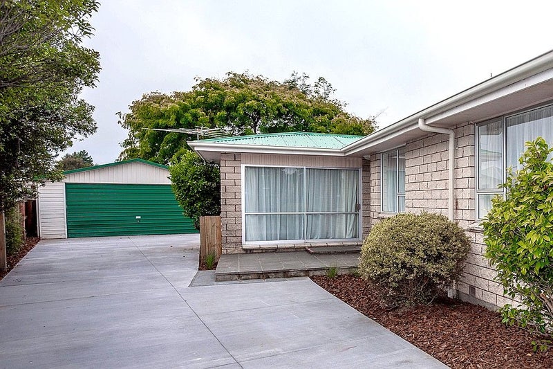 28 Royal Park Drive, Parklands, Christchurch - Carousel 2