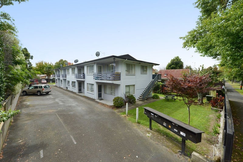 10/13 Thames Street, Claudelands, Hamilton - Carousel 2