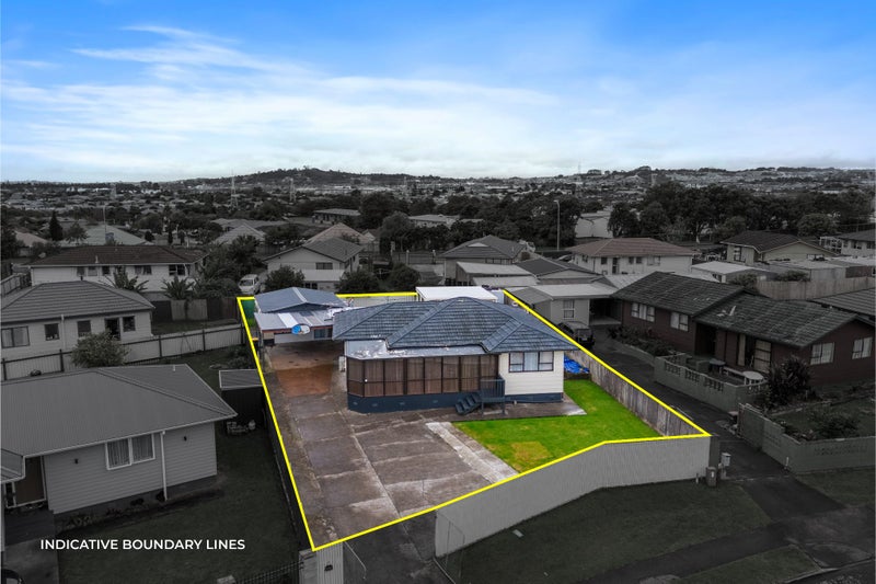 8 Dillon Crescent, Clover Park, Auckland - Carousel 1