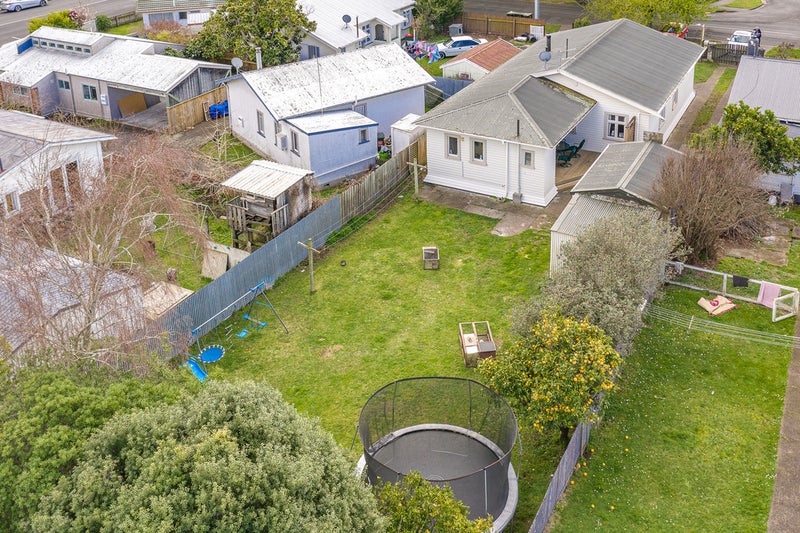 60 Boydfield Street, Whanganui East, Whanganui - Carousel 21